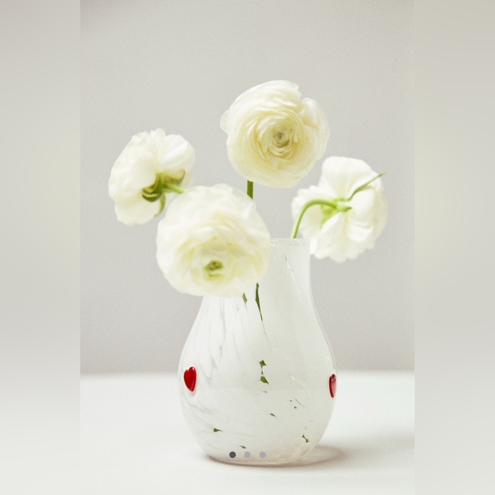 Anthropologie The Icon Confetti Glass Vase in Heart NEW